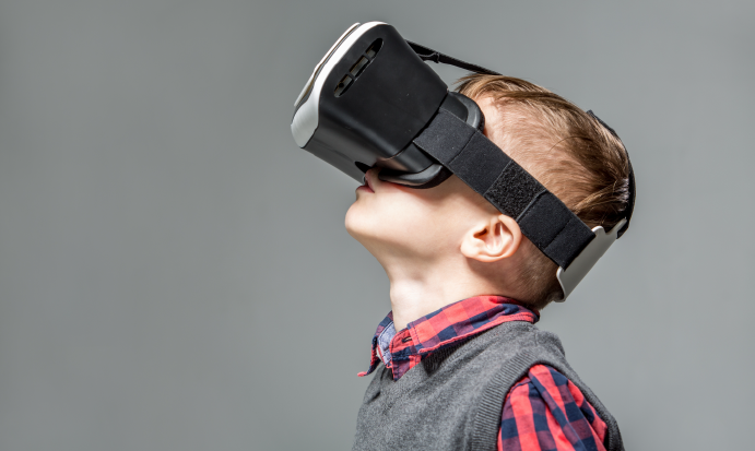 Les casques de réalité virtuelle sont-ils sans danger pour les enfants et  les adolescents ? Voici ce que disent les experts - ZDNet