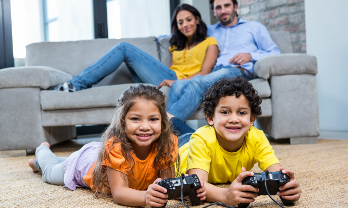 9 enfants sur 10 jouent aux jeux-vidéos - e-Enfance